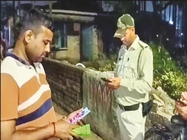 ফাঁকা বাড়িতে ডেকে মাধ্যমিক পরীক্ষার্থীকে গণধর্ষণ ও ব্ল্যাকমেল, গ্রেপ্তার নাবালক বন্ধু