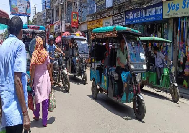 দুর্গাপুরে ব্যবসায়ীর টাকা লুট-কাণ্ডে অধরা দুষ্কৃতীরা