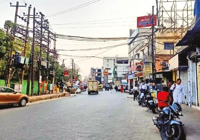 রাস্তা চওড়া করার উদ্যোগ, পূর্তদপ্তর হন্যে&nbsp;হয়ে খুঁজছে ঘোষপাড়া রোডের মাস্টার প্ল্যান